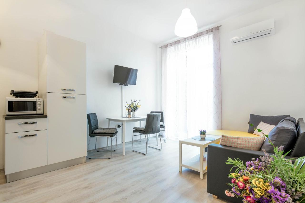 Apartment Ana Пула Екстер'єр фото